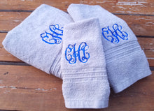 Load image into Gallery viewer, Monogrammed Towel Set