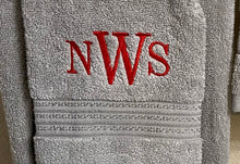 Load image into Gallery viewer, Monogrammed Towel Set