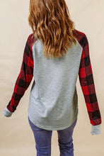 Load image into Gallery viewer, MERRY CHRISTMAS Graphic T-Shirt