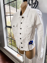Load image into Gallery viewer, Custom Blue Floral Embroidered White Denim Jacket
