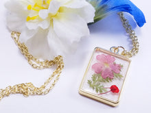 Load image into Gallery viewer, Rectangular (Small) Botanical Resin Pendant, Gold
