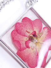 Load image into Gallery viewer, Square Botanical Resin Pendant, Silver
